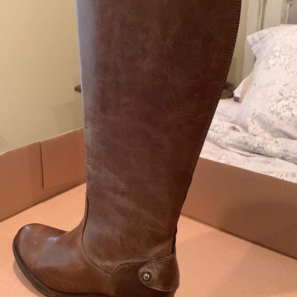 Wide Calf Frye boot. New!!!